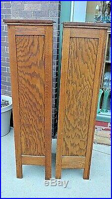 Antique Arts & Crafts Craftsmen Mission Leaded glass door Bookcase cabinets Pair