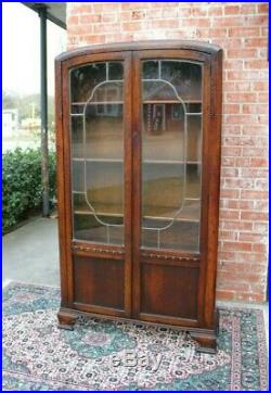 English Oak Wood Art Deco 2 Door Leaded Glass Bookcase / Display Cabinet