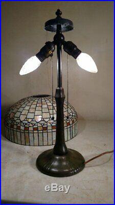 Handel lamp with stained/leaded glass shade