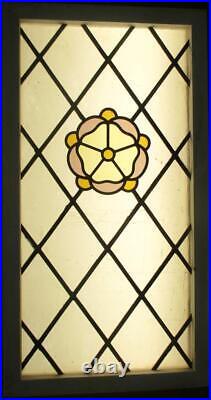 MIDSIZE OLD ENGLISH LEADED STAINED GLASS WINDOW Cute Floral 18 x 33.75