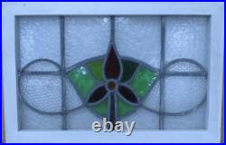 MIDSIZE OLD ENGLISH LEADED STAINED GLASS WINDOW Cute Floral 25 x 16