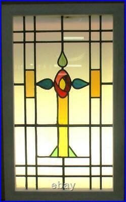 MIDSIZE OLD ENGLISH LEADED STAINED GLASS WINDOW Pretty Floral 19.5 x 31.75