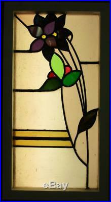 MID SIZED OLD ENGLISH LEADED STAINED GLASS WINDOW Gorgeous Floral 16.5 x 31
