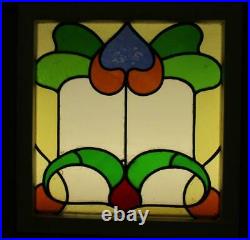 OLD ENGLISH LEADED STAINED GLASS WINDOW Lovely Very Pretty Design 19.5 x 20.5