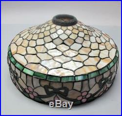 Signed CHICAGO MOSAIC Stained Glass Lamp with Rare Design c. 1915 leaded antique