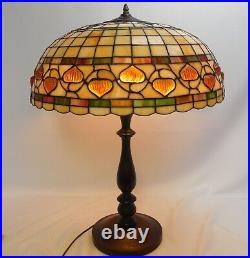 Vintage Leaded Glass Tiffany Style Lampshade 20